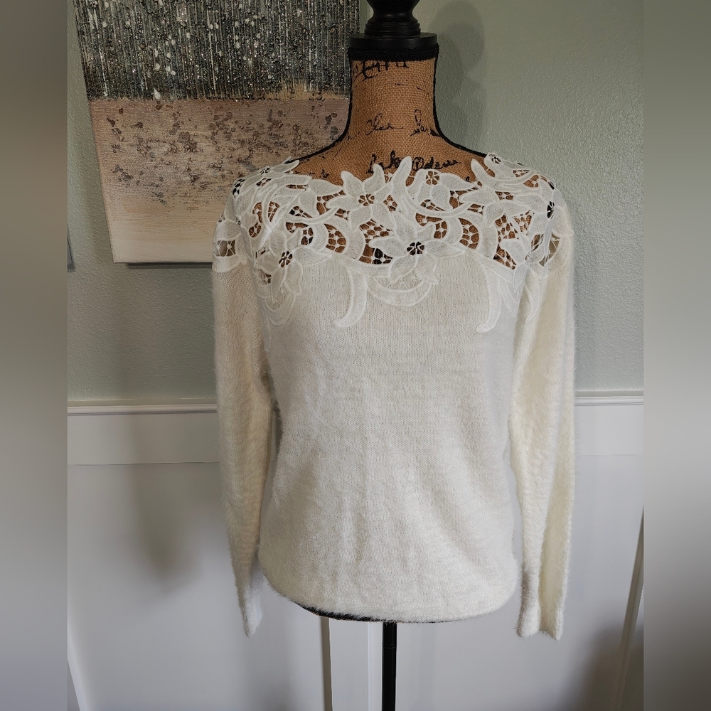 En Creme Cream Lace cut out Sweater NWT